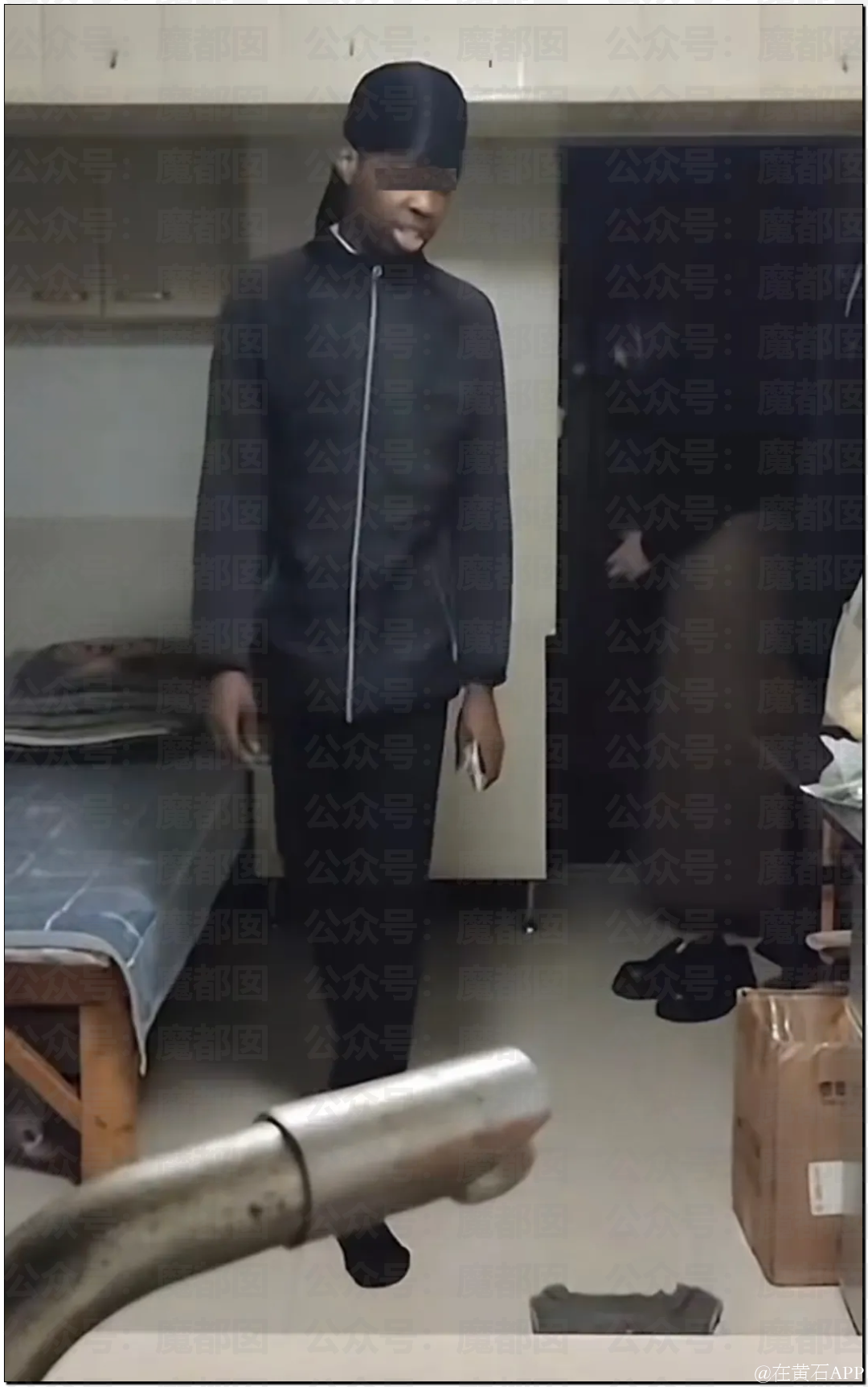 111204xtm9qri9mo7c2cob.png