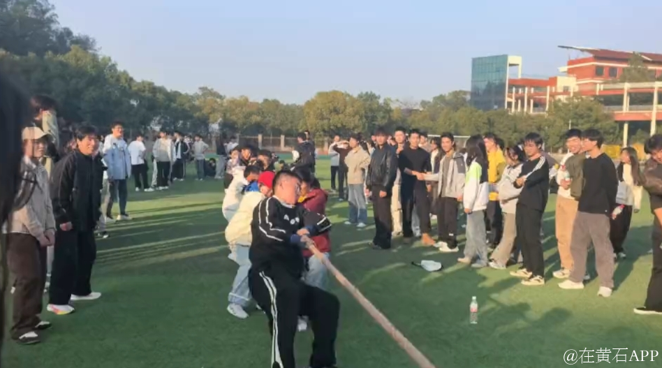 屏幕截图 2025-12-24 015518.png